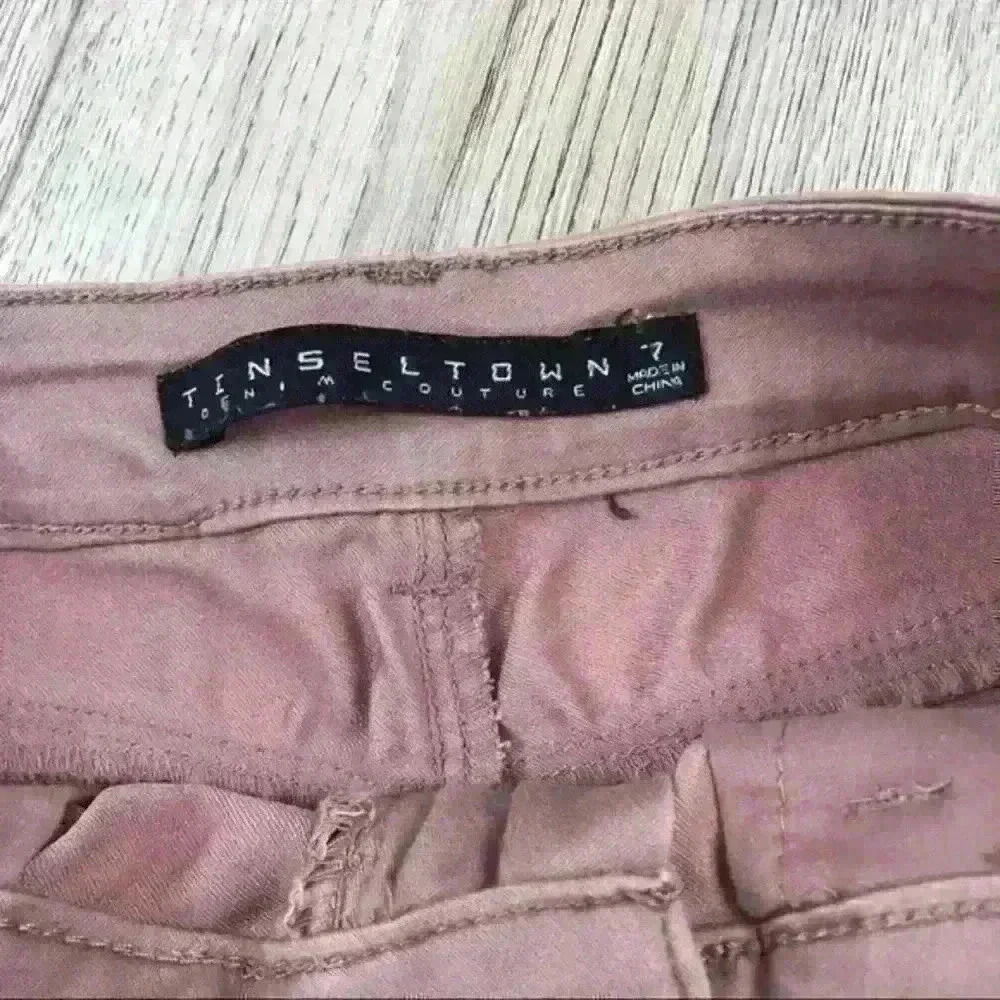 Tinseltown Pink Jean Shorts Size 7 - Picture 4 of 5
